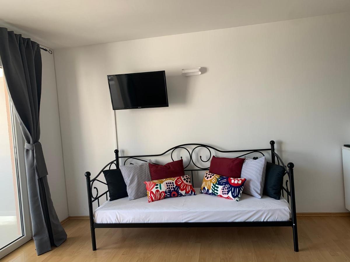 Ohana Apartment